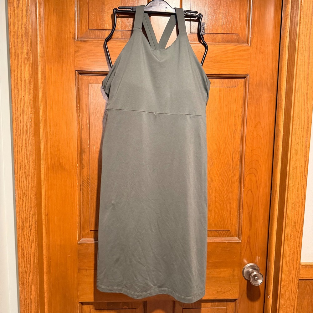 Patagonia Womens Magnolia Dress Sage Green Built In Shelf Bra Crossback Large